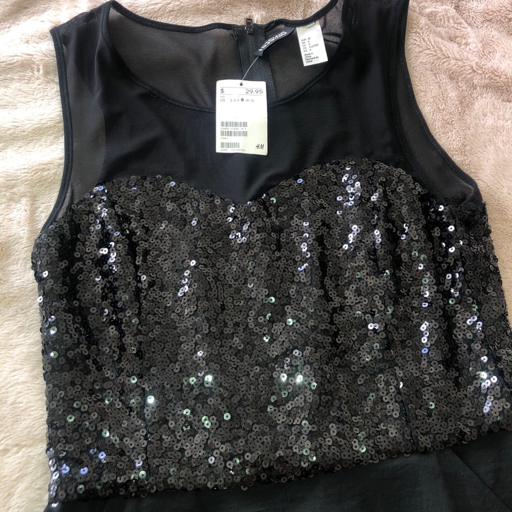 Chic Romper - Picture 3 of 5